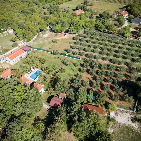 Stanzia Santa Brigida 로비니